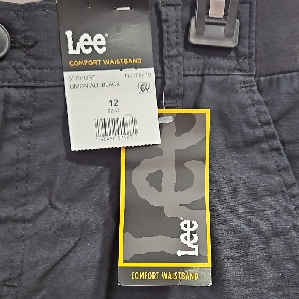 Lee Women's Black Cargo Shorts - Picture 2 of 3